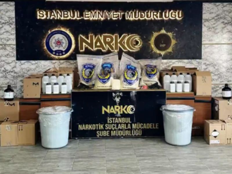 İstanbul'da 15 Ton Bonzai Üretilebilecek Ham Madde Ele Geçirildi.