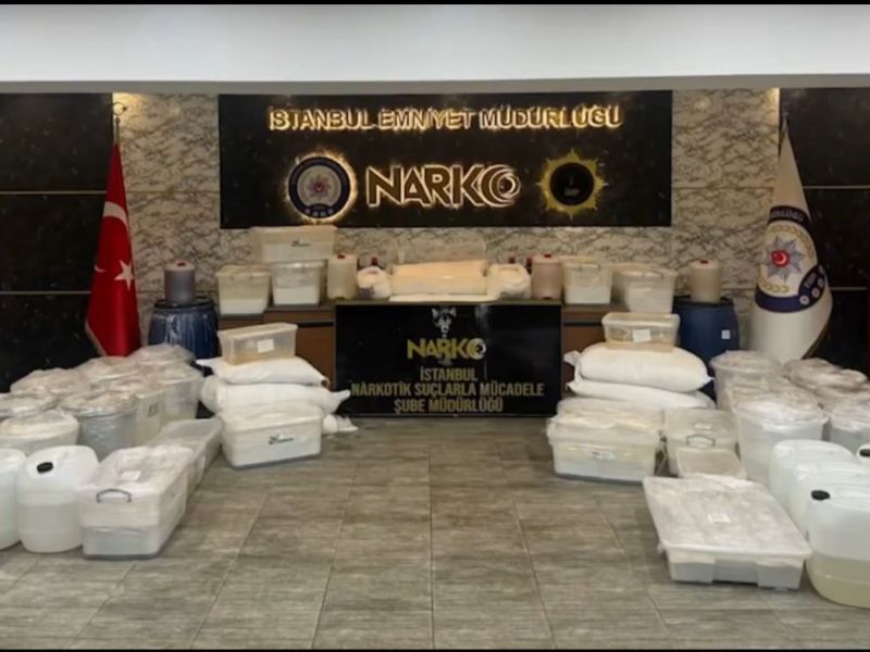 İstanbul ve Yalova’da Düzenlenen “NARKOÇELİK-30” Operasyonlarında: 1 Ton 549 Kg Metamfetamin Ele Geçirildi