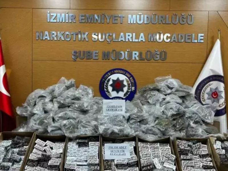 59 İlde Düzenlenen ‘’Narkoçelik-32’’ operasyonlarında 3 Ton 746 Kg Uyuşturucu Madde Ele Geçirildi.